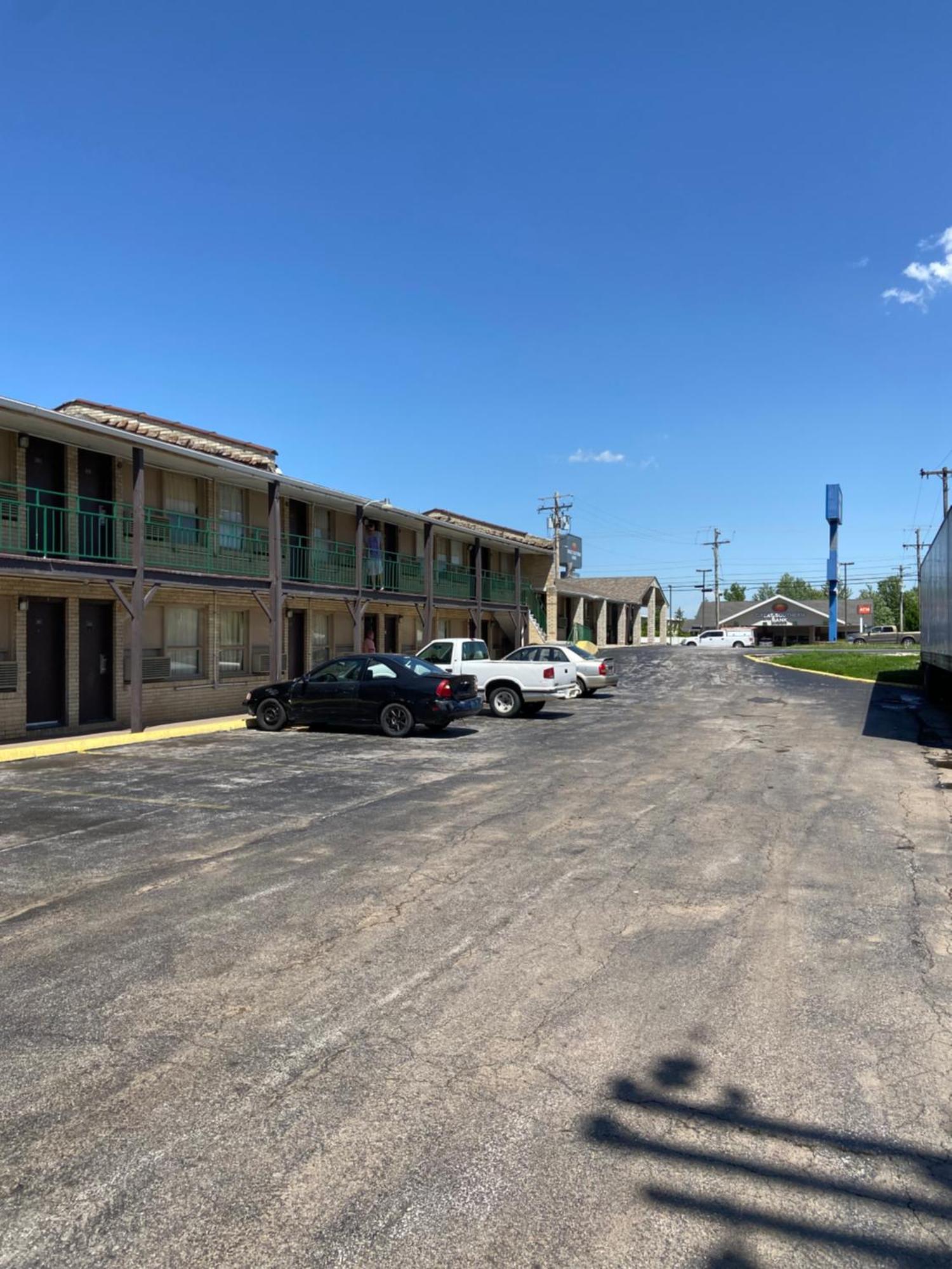 Glenstone Place Extended Stay Motel 斯普林菲尔德 外观 照片